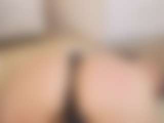 Live cam show with LaurenCarterr - Skinny on Fling VIP Chat