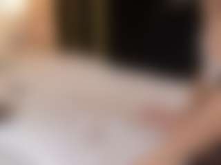 Live cam show with LaurenCarterr - Lush MILF on CamwithHer