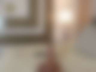 Live cam show with LaurenCarterr - Shaved Pussy Mature on AdultVida.com