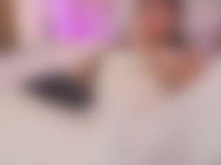Live cam show with LaurenCarterr - Blonde Hair on Camsoda