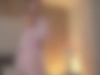 Live cam show with LaurenCarterr - Butt Plug on Fling VIP Chat