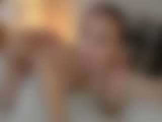 Live cam show with LaurenCarterr - Green Eyes on Strip Flash - Live Sex Shows