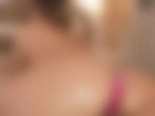 Live cam show with LaurenCarterr - Blonde Hair HD on Camsoda