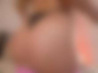Live cam show with LaurenCarterr - Cum Mature on Camsoda