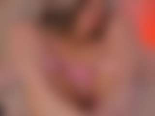 Live cam show with LaurenCarterr - White Mature on Mixed Magazine Live