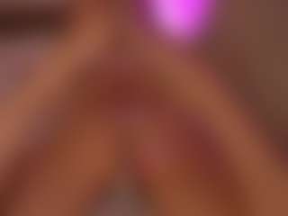 Live cam show with LaurenCarterr - Mature Toys on CamClone