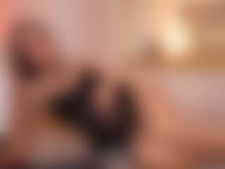 Live cam show with LaurenCarterr - Mature Young Adult on Camsoda