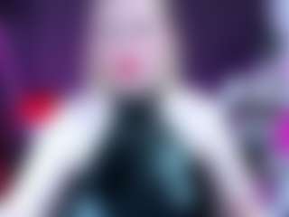 AnnaMaxwell MILF webcam performer live streaming