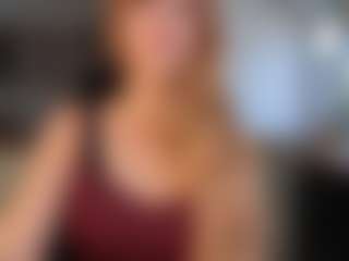 Live cam show with Stripmequick - British on live18s.com