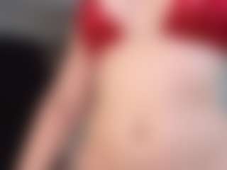 Live cam show with Stripmequick - Tittyfuck on livesuperchat.net