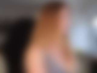 Live cam show with Stripmequick - Mature on livesuperchat.net