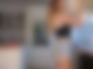 Live cam show with Stripmequick - Strapon on StripNow