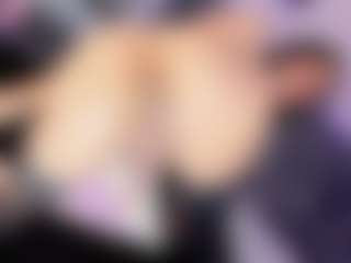 Daniela-Ember's Live Sex Cam Show