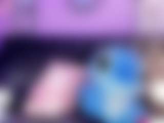 Live cam show with Daniela-Ember - Tease on CamClone