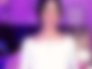 Live cam show with Daniela-Ember - Teen (18+) on Hubzter Live