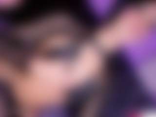 Live cam show with Daniela-Ember - Lean on CamwithHer