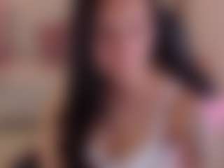 Madhison-Klain-S MILF webcam performer live streaming