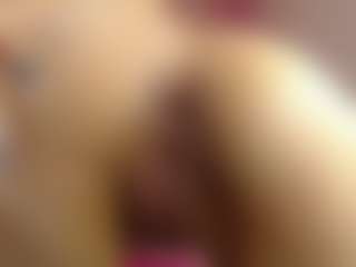 Madhison-Klain-S MILF webcam performer live streaming