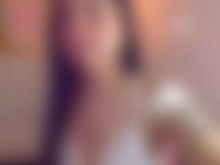Live cam show with Madhison-Klain-S - Athletic on AdultVida.com