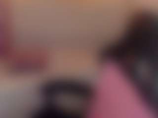 Live cam show with Madhison-Klain-S - Normal on Camsoda