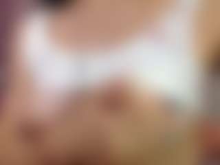 Madhison-Klain-S MILF webcam performer live streaming