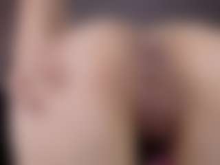 Live cam show with Madhison-Klain-S - Athletic MILF on madthumbs