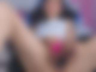 Madhison-Klain-S MILF webcam performer live streaming