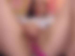 Live cam show with Madhison-Klain-S - Athletic White on livesuperchat.net | colombia