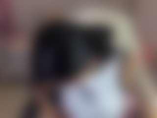 Madhison-Klain-S MILF webcam performer live streaming