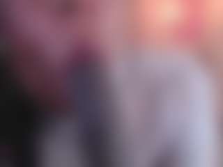 Live cam show with Madhison-Klain-S - Skinny on milfzrlive.com