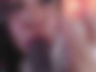 Live cam show with Madhison-Klain-S - Toys on googirlz