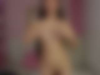 Madhison-Klain-S MILF webcam performer live streaming