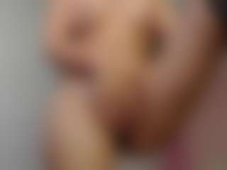 Madhison-Klain-S MILF webcam performer live streaming