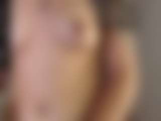 Madhison-Klain-S MILF webcam performer live streaming