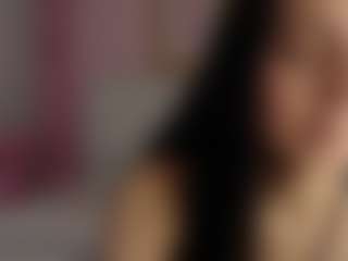 Live cam show with Madhison-Klain-S - Skinny MILF on Livezox