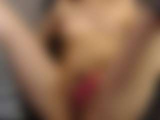 Live cam show with Madhison-Klain-S - Skinny MILF on x69.live