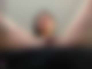 Madhison-Klain-S MILF webcam performer live streaming