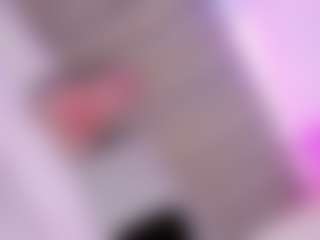 Live cam show with Ninaa-Keyli - Facial Piercings on CamSodaAdn