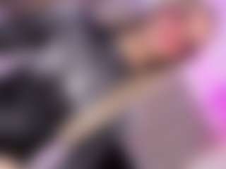 Live cam show with Ninaa-Keyli - Drinking on SmokeAndPoke