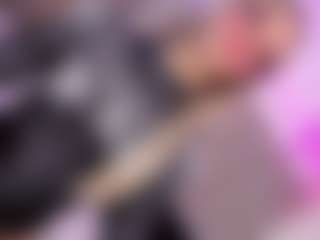 Live cam show with Ninaa-Keyli - Small Tits on SmokeAndPoke