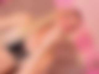 Live cam show with Ninaa-Keyli - Drinking on Camsoda