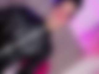 Live cam show with Ninaa-Keyli - Drinking on Hubzter Live