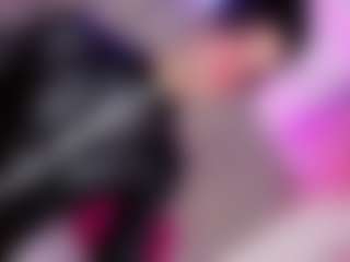 Live cam show with Ninaa-Keyli - Facial Piercings on livesuperchat.net