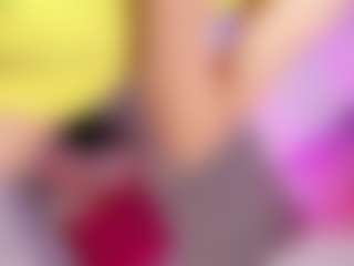 Live cam show with Ninaa-Keyli - Facial Piercings on Hubzter Live