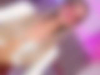 Spettacolo in cam dal vivo con Ninaa-Keyli - Black Hair su Camsoda