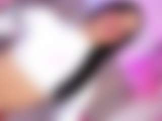 Show de cam en vivo con Ninaa-Keyli - Small Tits en Camsoda