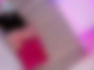 Live cam show with Ninaa-Keyli - Average on Camsoda