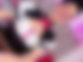 Live cam show with Ninaa-Keyli - Facial Piercings on livesuperchat.net