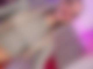 Live cam show with Ninaa-Keyli - Brown Eyes on camgirlchat.live