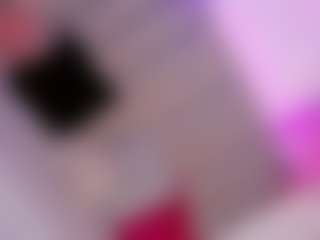 Live cam show with Ninaa-Keyli - Small Tits on thefappeningchat.com